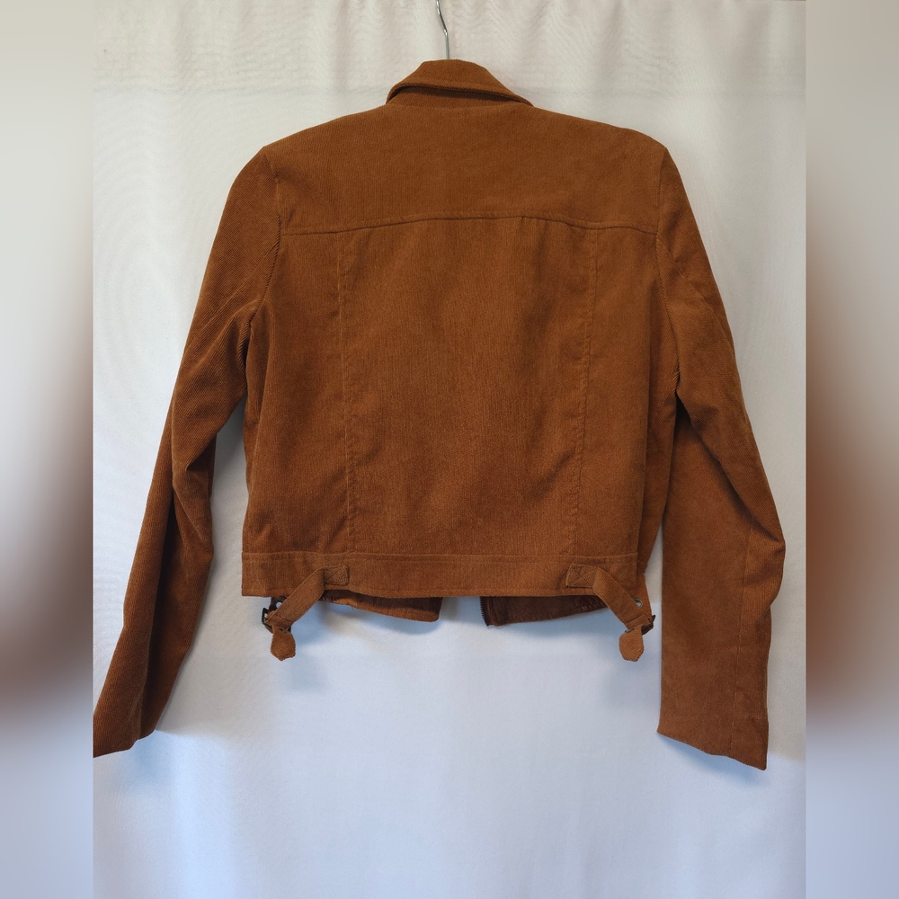 Women's Jacket - Picture 2 of 5
